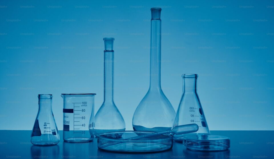 Laboratory supplements and research materials for longevity expert protocol comparison