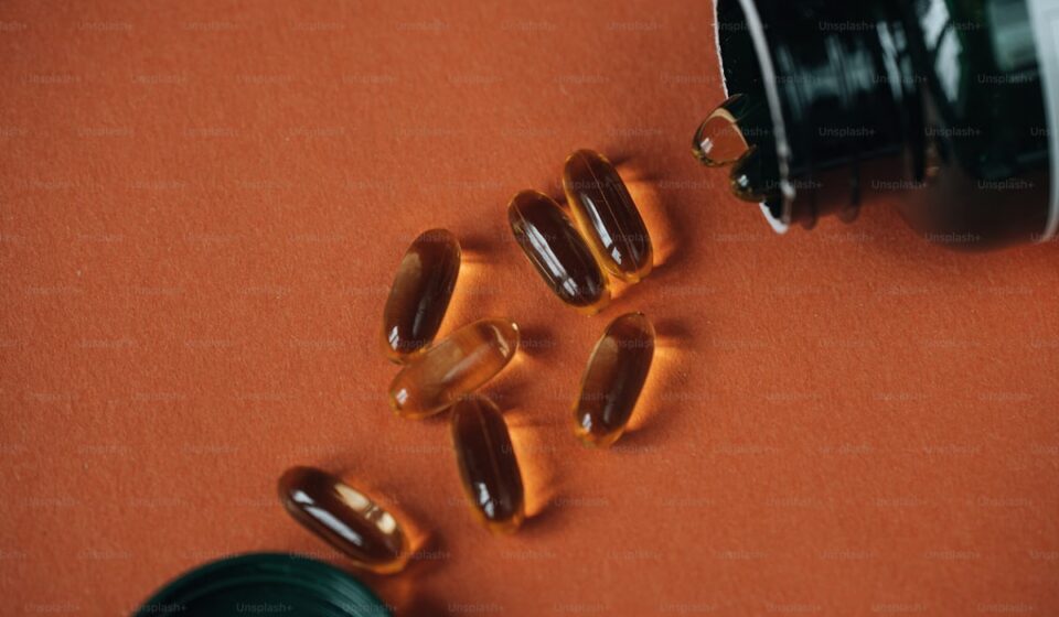 Fish oil supplement capsules for preventing burps